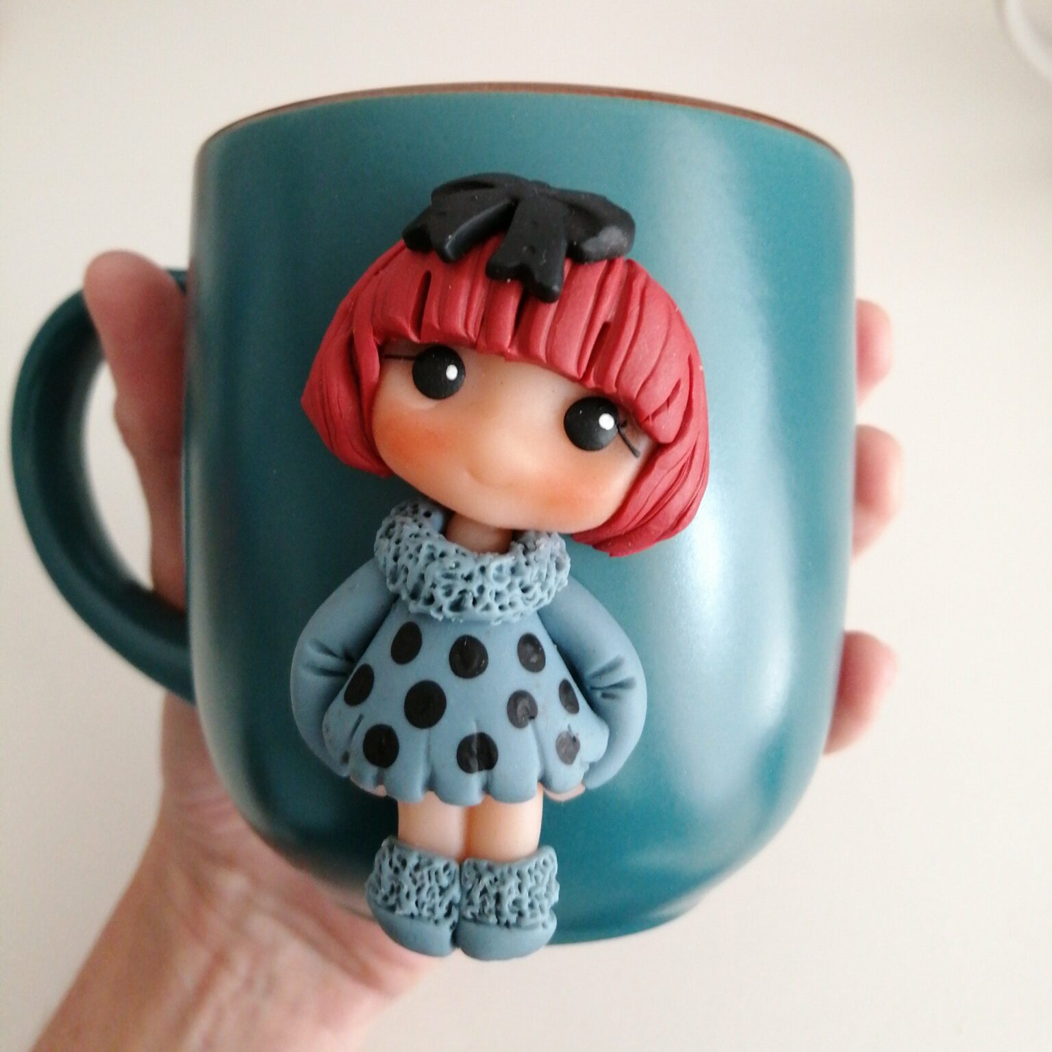 mug décoré personnage en pâte polymère kawaii