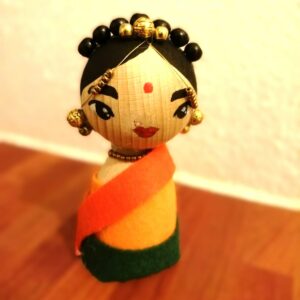 inde poupée en bois